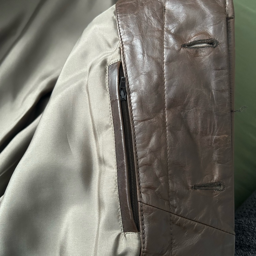 J. Crew Men's Brown Leather Jacket - Picture 8 of 11